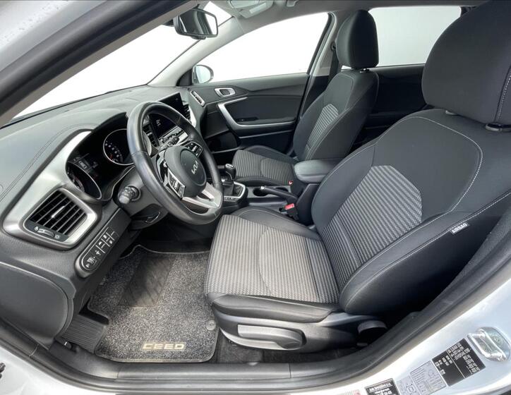 KIA Ceed 4