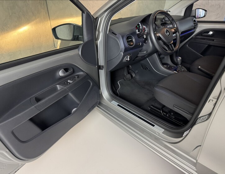 Volkswagen e-up! 23