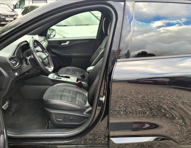 Ford Kuga 9