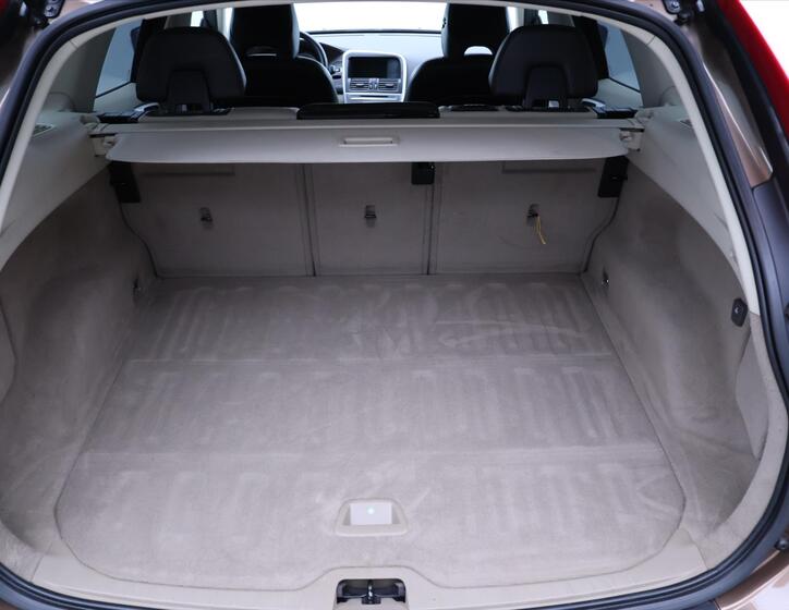 Volvo XC60 10