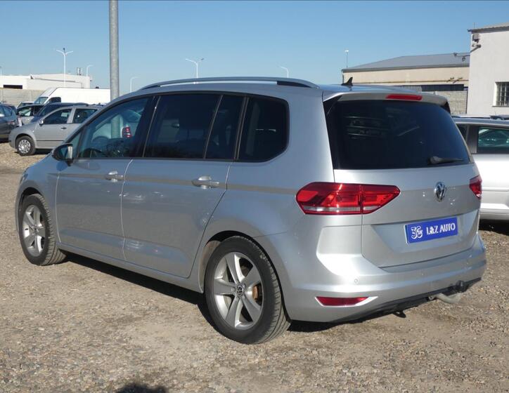 Volkswagen Touran 6