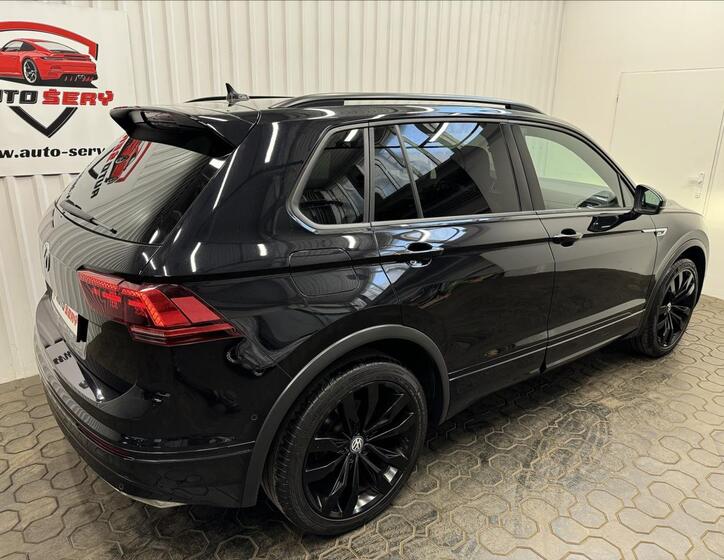 Volkswagen Tiguan 8