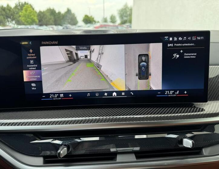 BMW X7 11