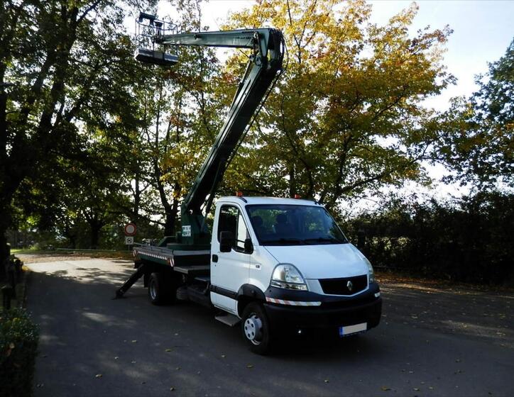 Renault Mascott 1