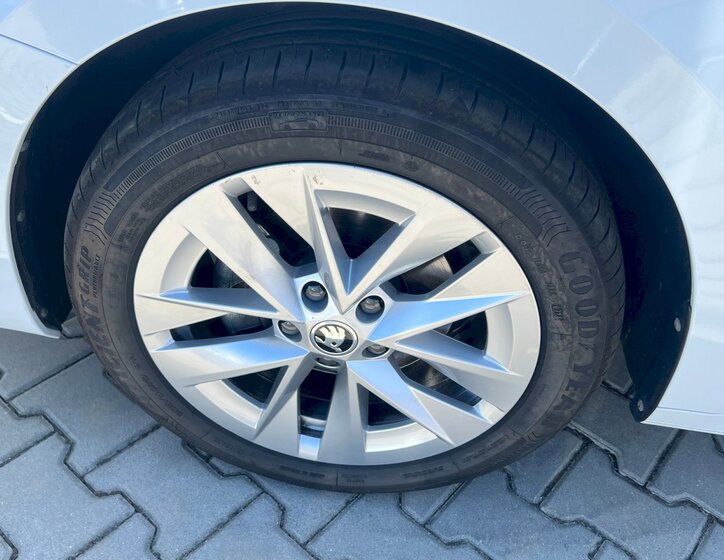 Škoda Octavia 11