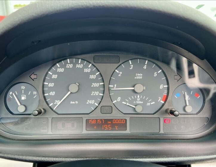 BMW Řada 3 22