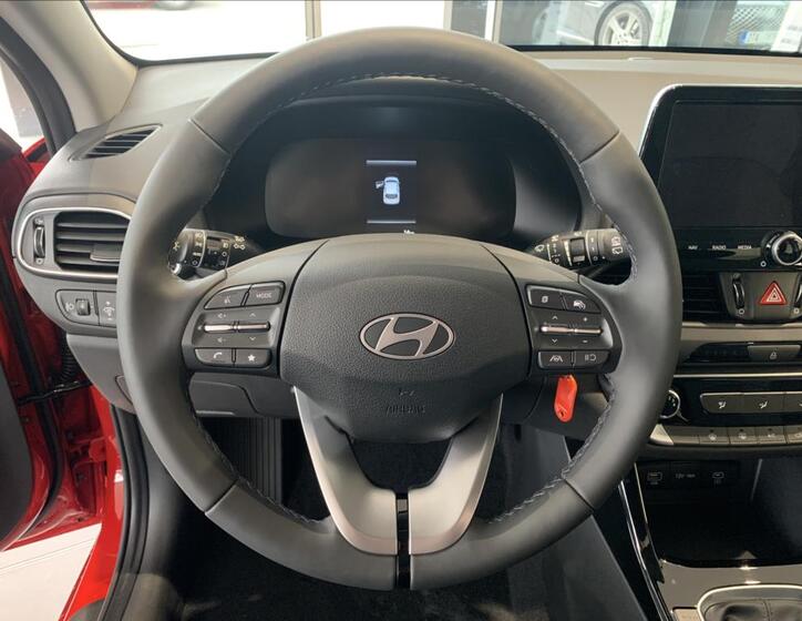 Hyundai i30 27