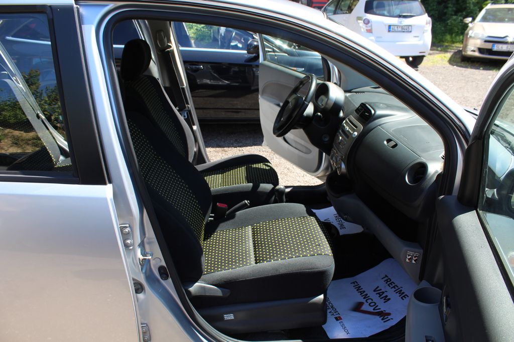 Daihatsu Sirion