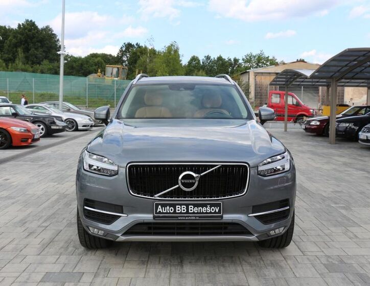 Volvo XC90 1