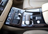 Audi A8 46