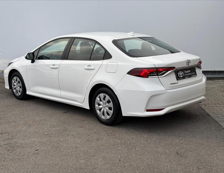 Toyota Corolla 4