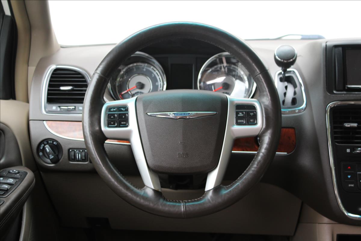 Chrysler Town & Country