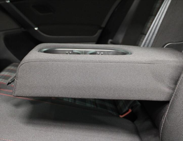 Volkswagen Golf 29
