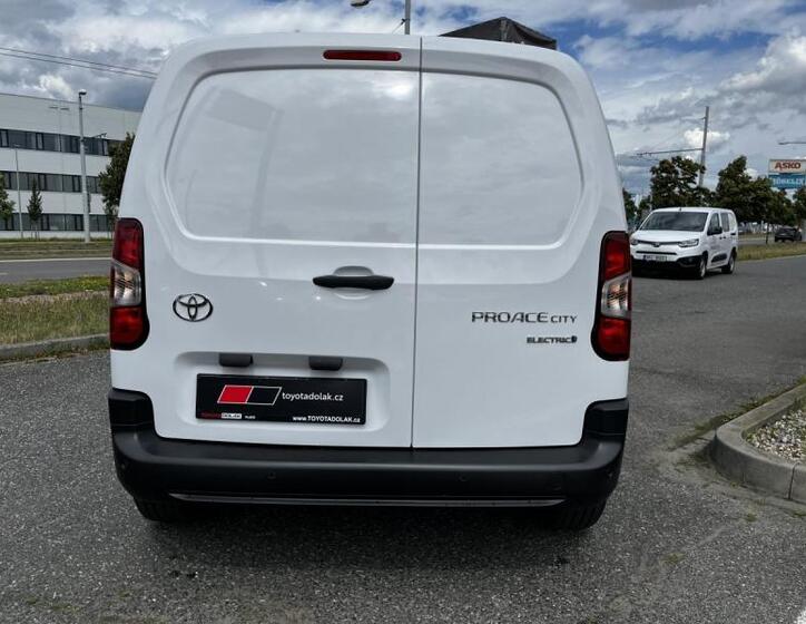 Toyota ProAce City 6