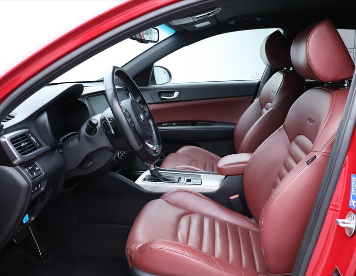 KIA Optima 12