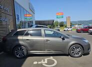 Toyota Avensis 16