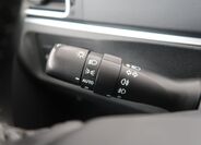Toyota Verso 25