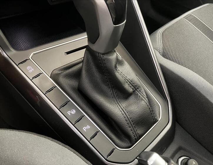 Volkswagen Polo 12