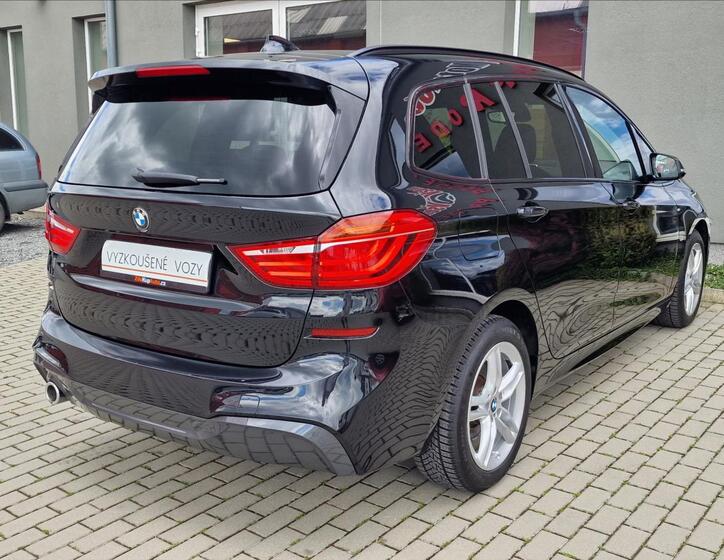BMW Řada 2 10