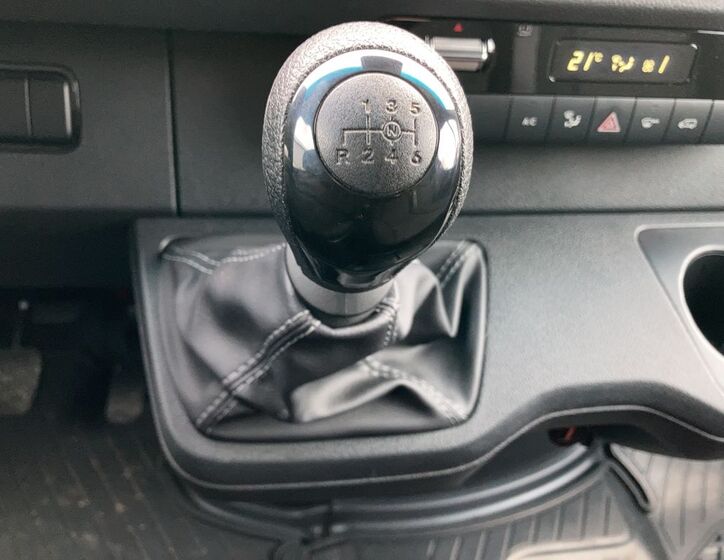 Mercedes-Benz Sprinter 19