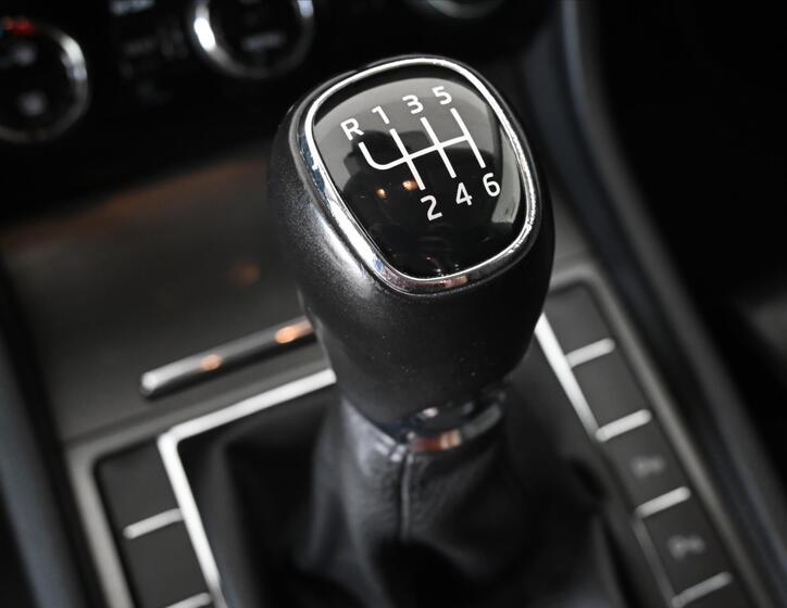Škoda Superb 24
