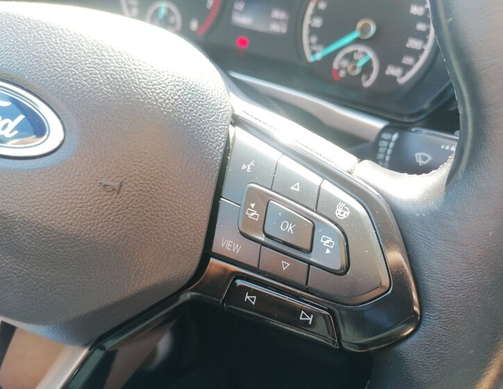 Ford Tourneo Connect 27