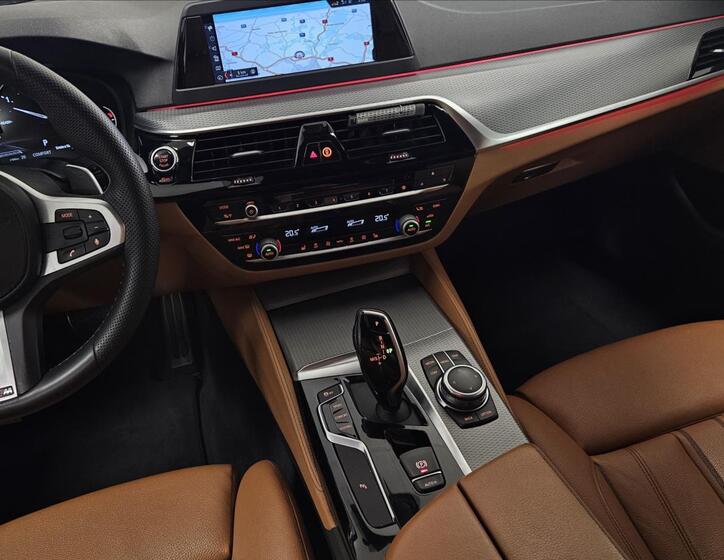 BMW Řada 5 24