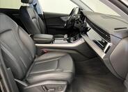 Audi Q8 23