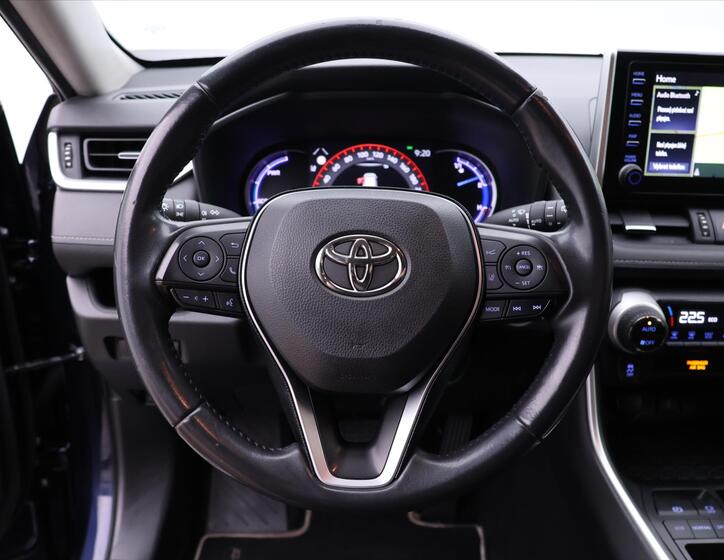 Toyota RAV4 18