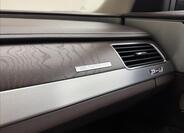 Audi A8 34