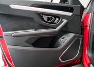 Lamborghini Urus 11