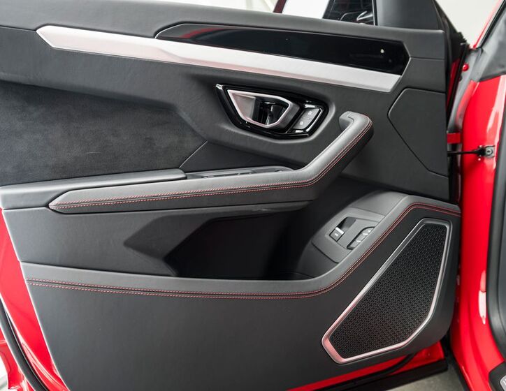 Lamborghini Urus 11