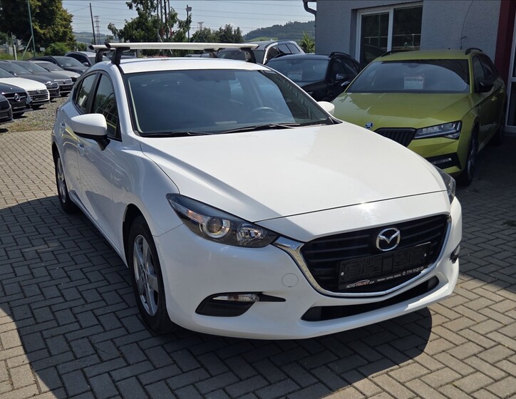 Mazda 3 4