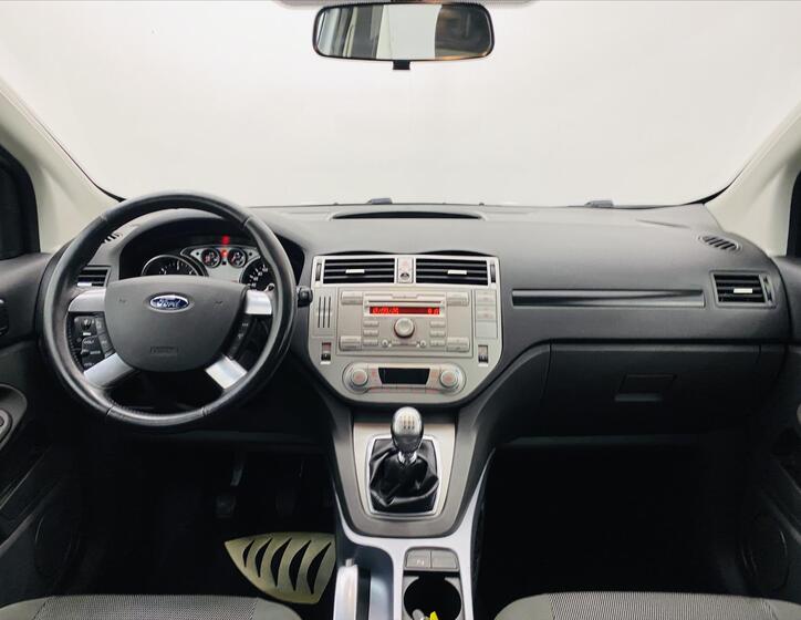 Ford Kuga 9