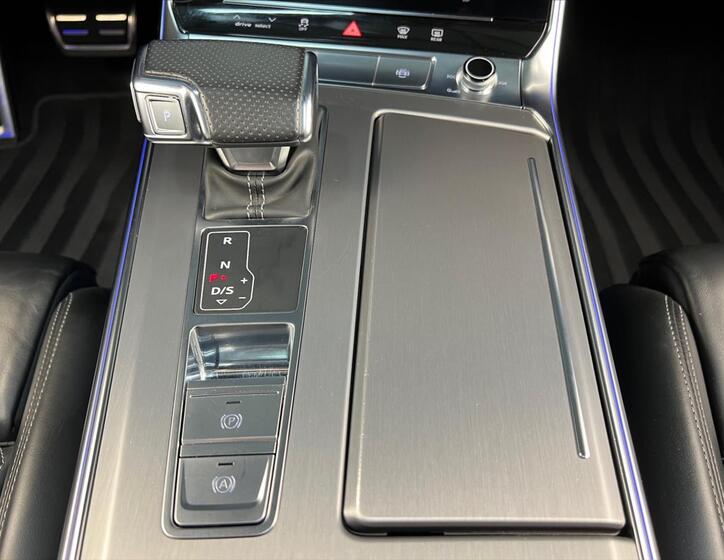 Audi S6 25