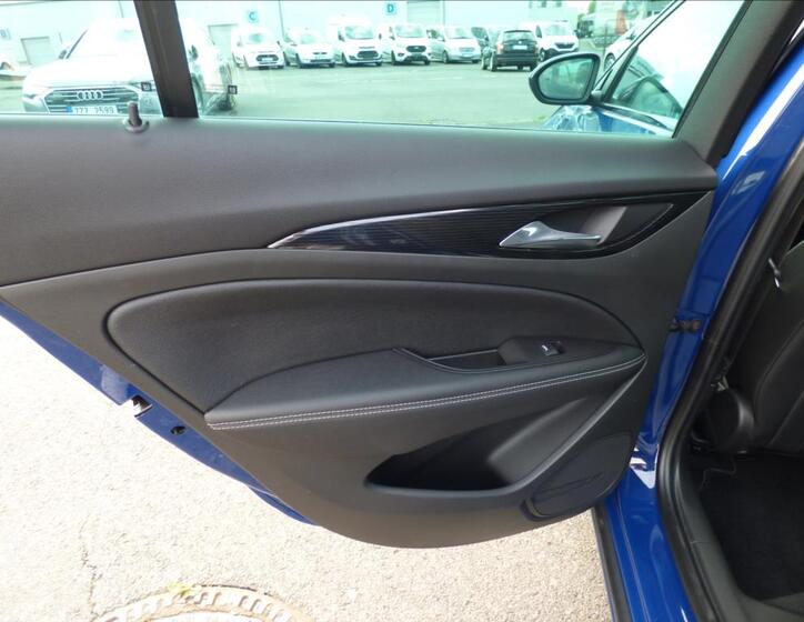 Opel Insignia 58