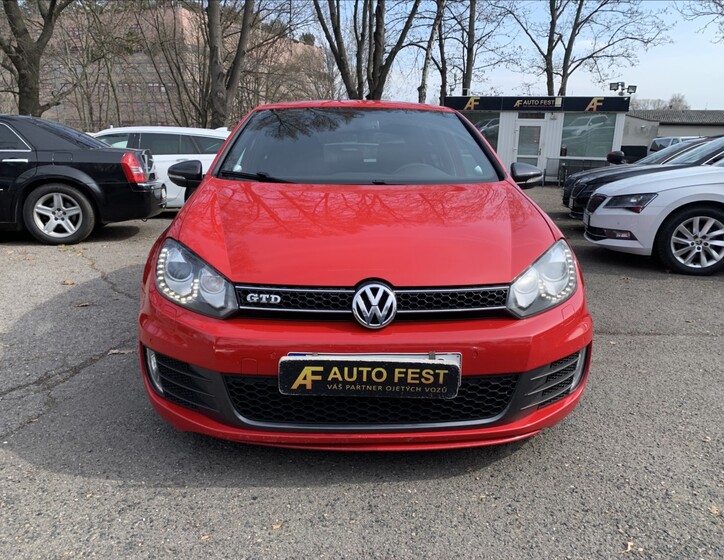 Volkswagen Golf 2