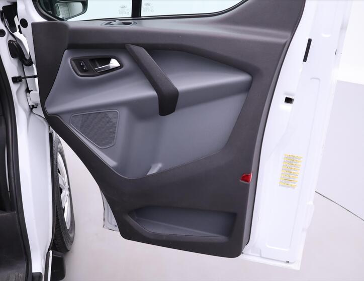 Ford Transit Custom 11