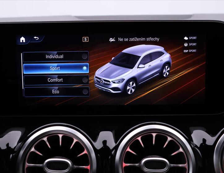 Mercedes-Benz GLA 30