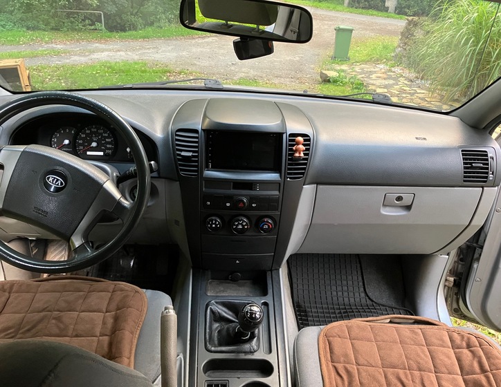 KIA Sorento 8