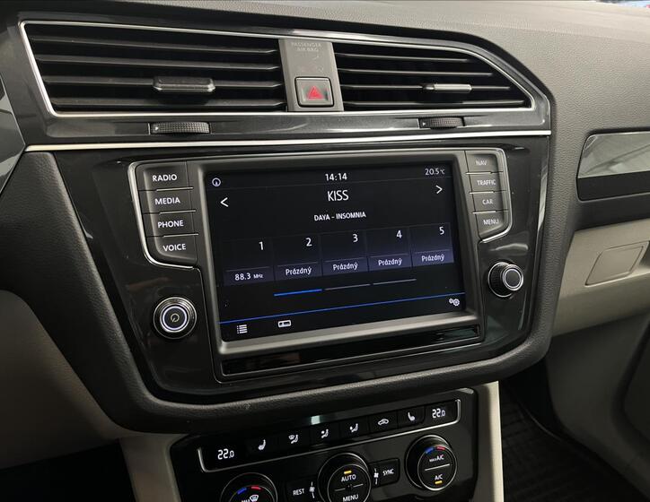 Volkswagen Tiguan 7