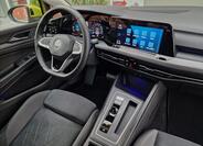 Volkswagen Golf 38