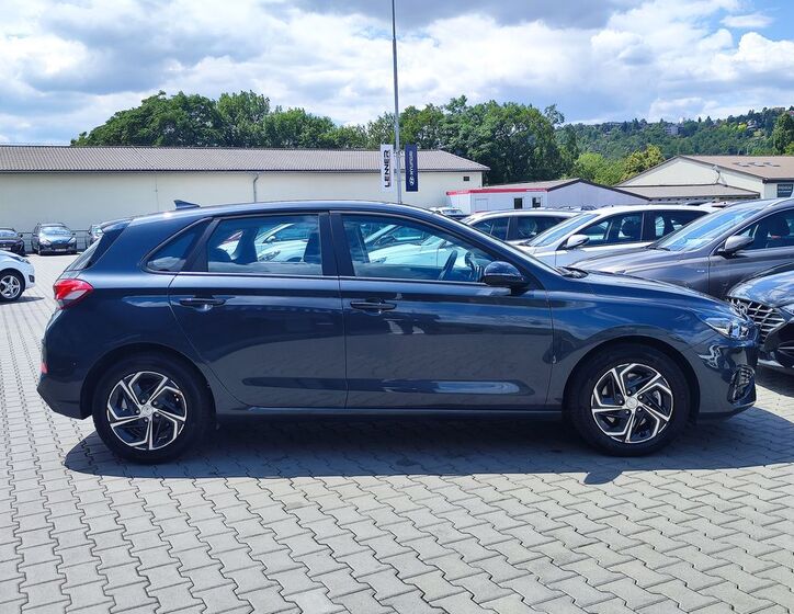 Hyundai i30 4