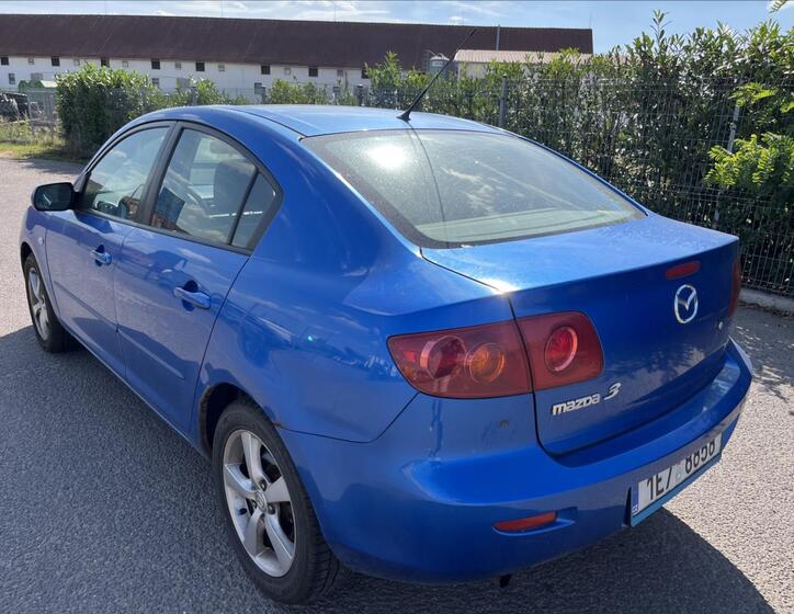 Mazda 3 8
