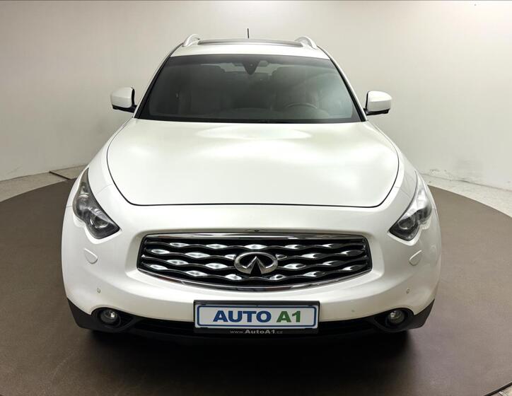Infiniti FX30 2