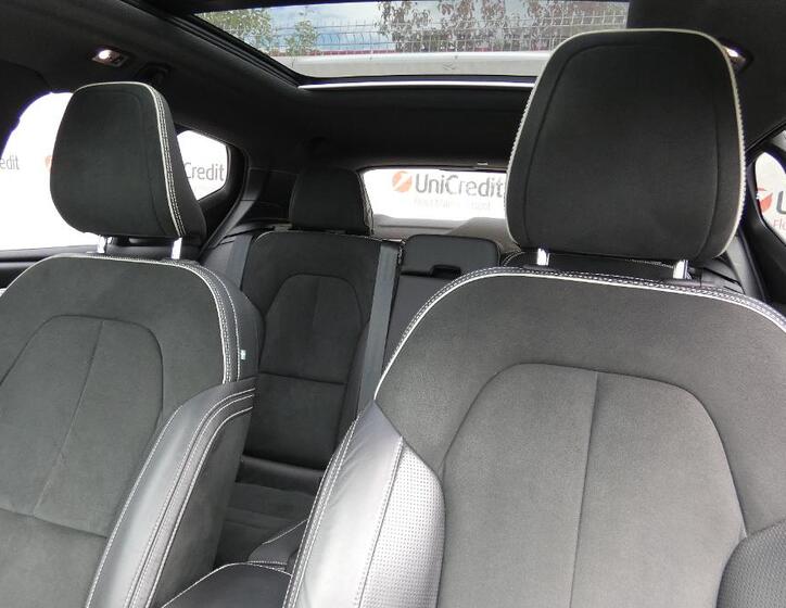 Volvo XC40 7