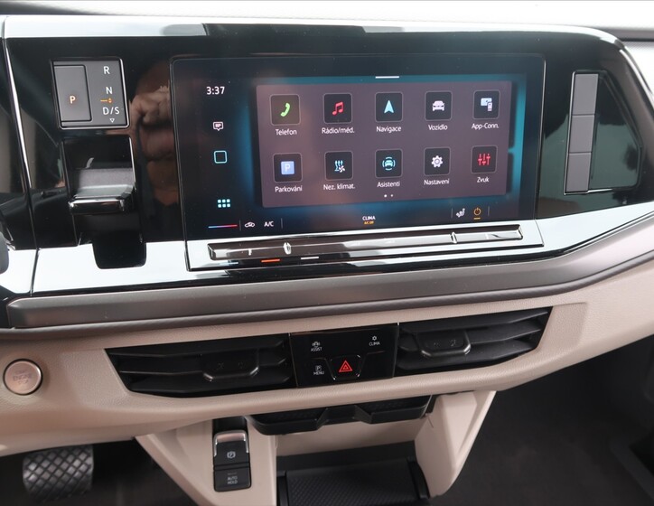 Volkswagen Multivan 30