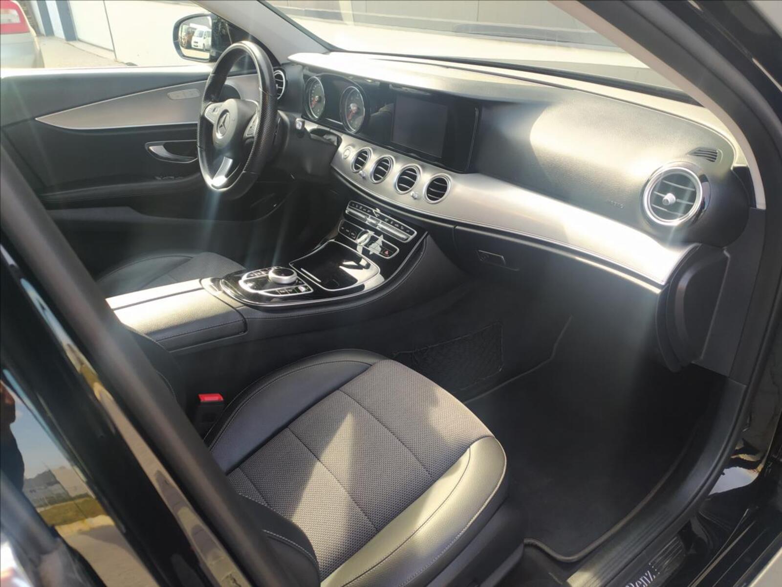 Mercedes-Benz Třídy E 7