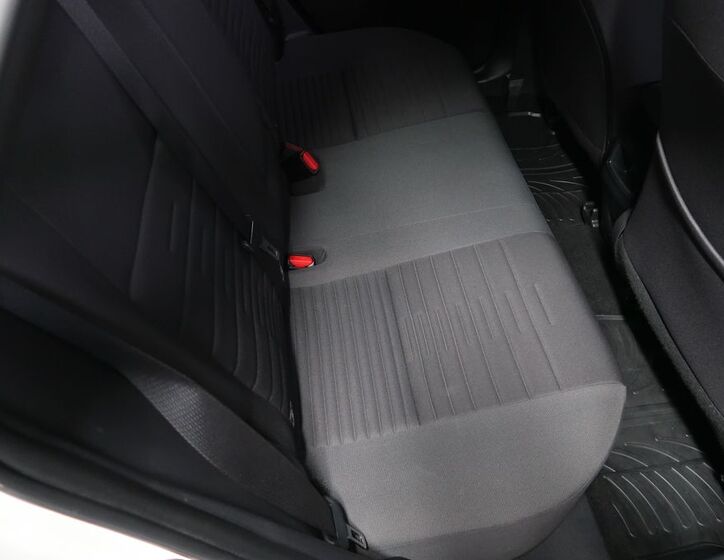 Toyota Auris 12