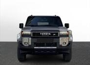 Toyota Land Cruiser 2